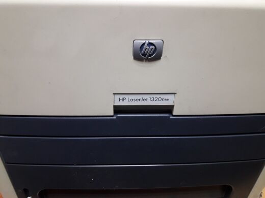 Hewlett-Packard LaserJet 1320nw / лазерная монохромная печать / А4 / 21 стр./мин.  / duplex / 1200x1200 dpi