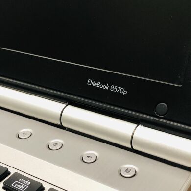 Hewlett-Packard EliteBook 8570p / 15.6' (1600x900) TN / Intel Core i7-3520M (2 (4) ядра по 2.9 - 3.6 GHz) / 8 GB DDR3 / 500 GB HDD / AMD Radeon HD 7570M, 1 GB / DVD, web-cam, 3g