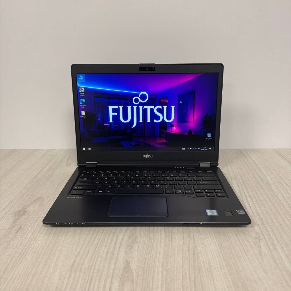 Купить ноутбук Fujitsu LifeBook U749 / 14