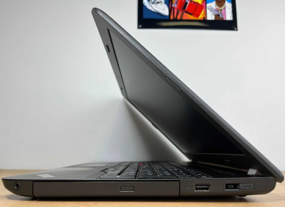 Купить ноутбук Lenovo ThinkPad E550 15.6