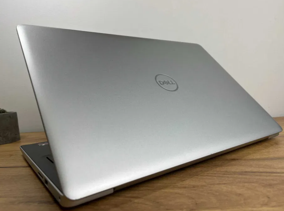 Купить ноутбук Б-класс Dell Inspiron 3585 15.6