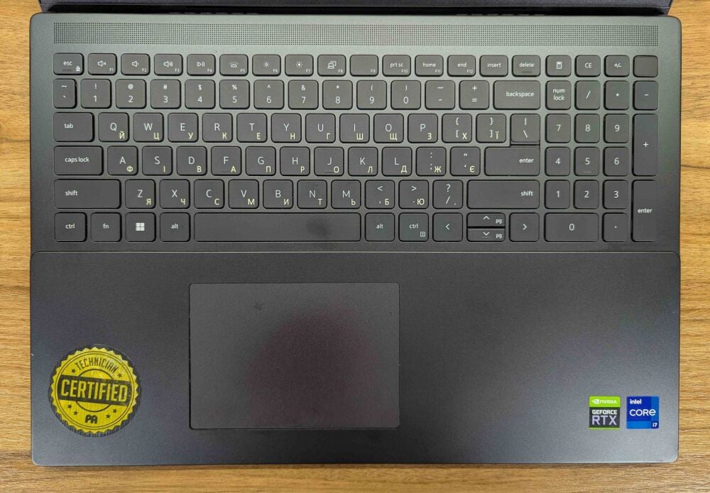 Купить игровой ноутбук Dell Vostro 7620 / 16