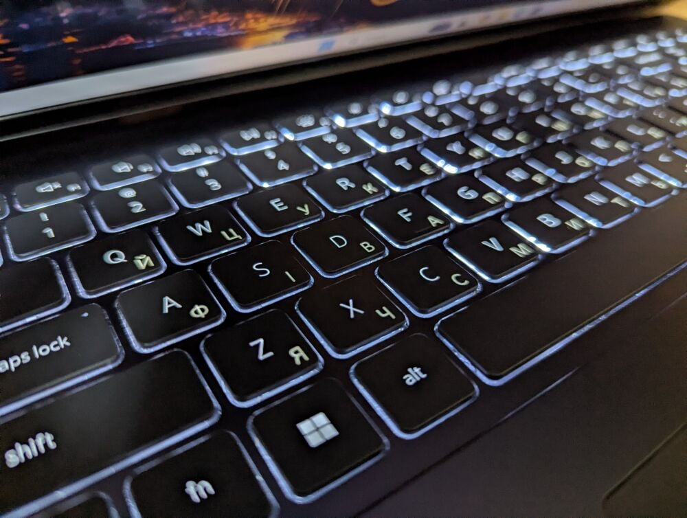 Купить игровой ноутбук Dell Vostro 7620 / 16