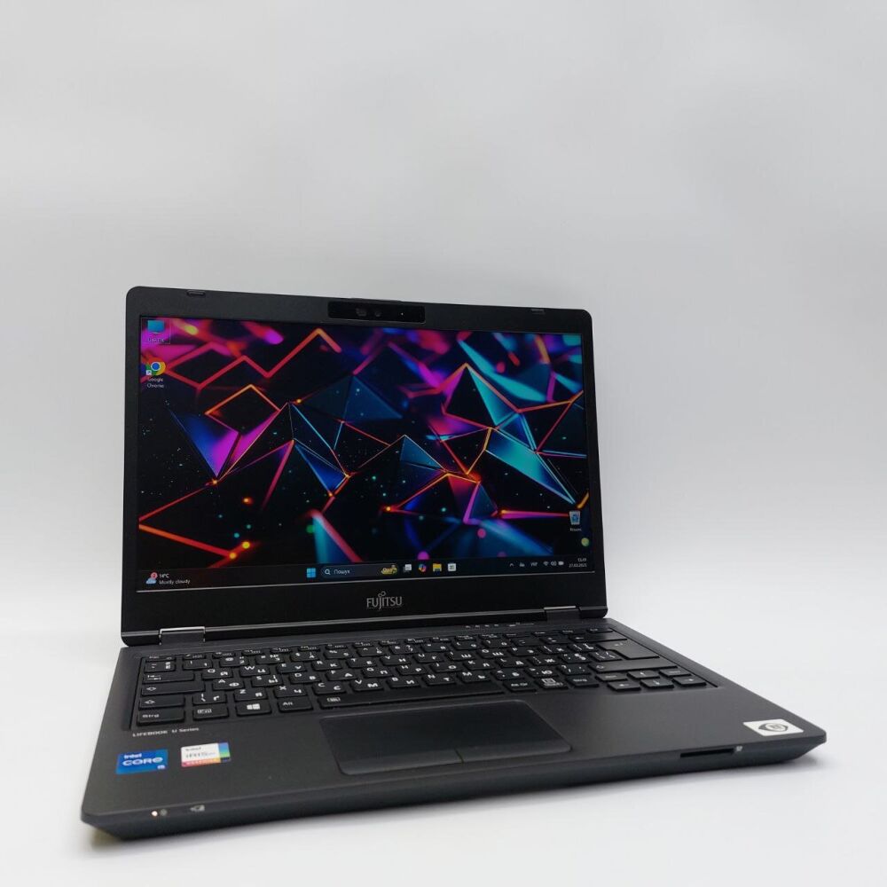 Купити Ультрабук Fujitsu LifeBook U7311 / 13.3