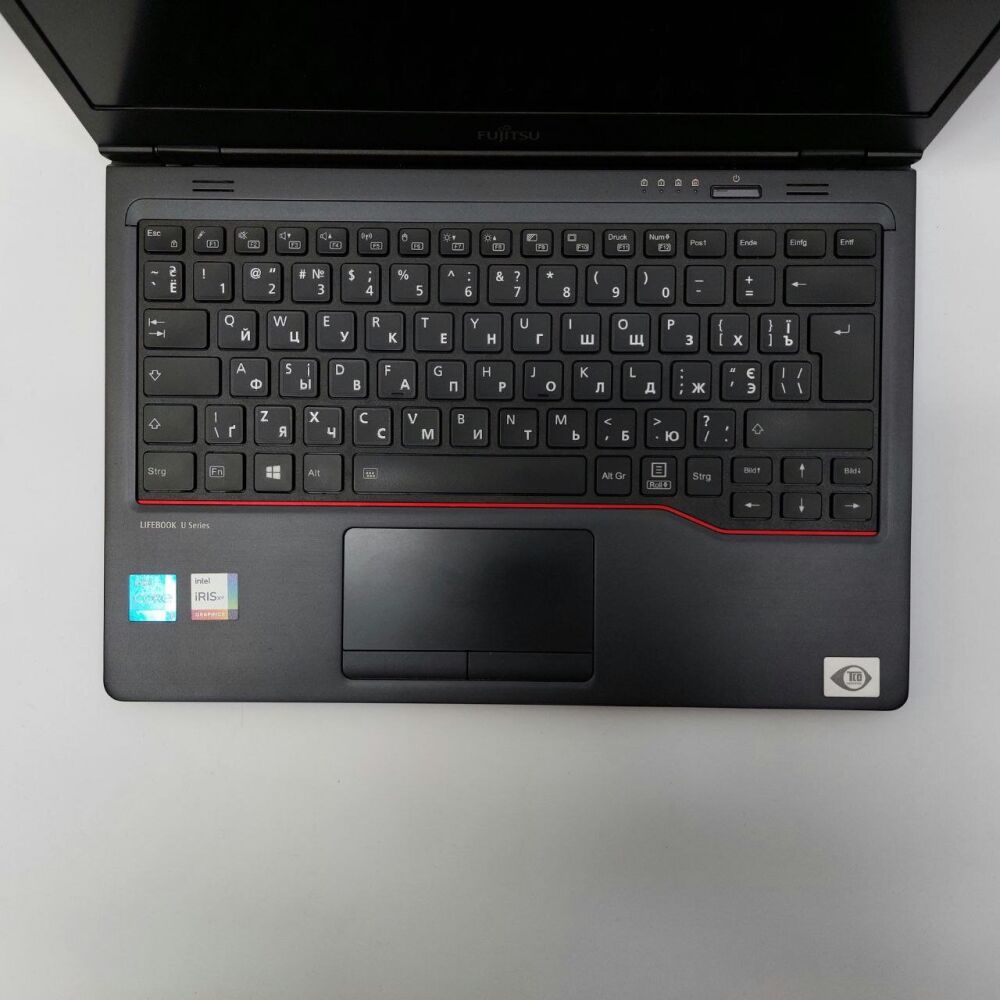 Купити Ультрабук Fujitsu LifeBook U7311 / 13.3