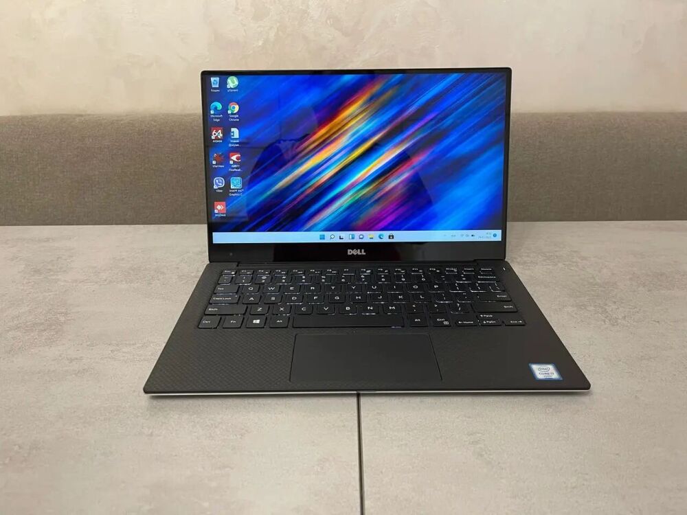 Купить ультрабук Dell XPS 13 9350 / 13.3