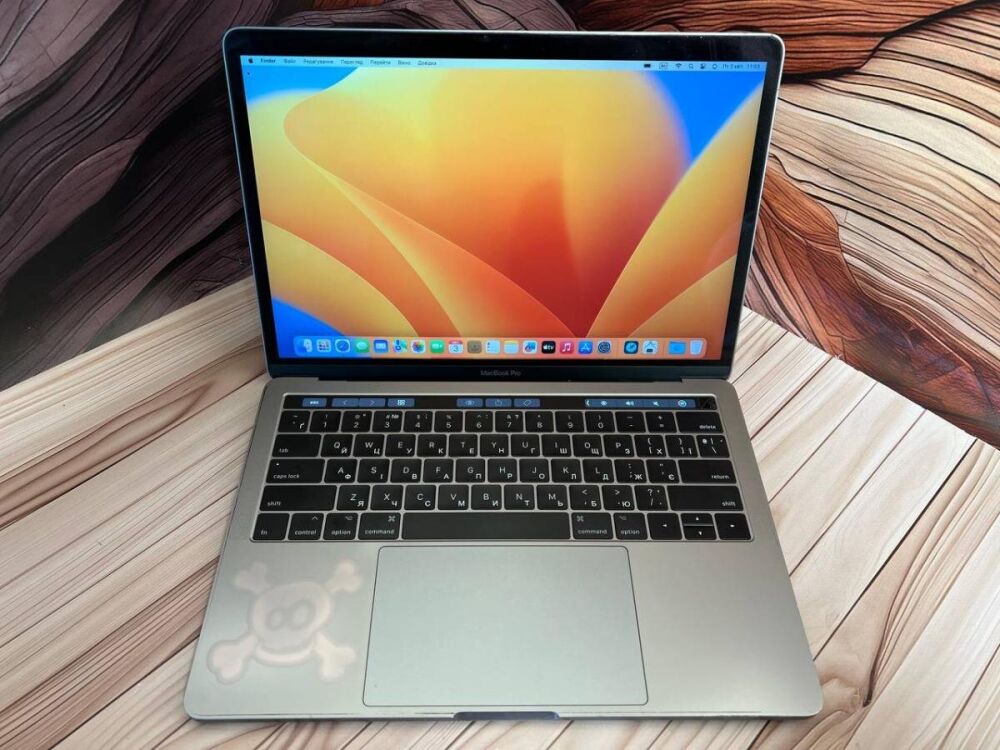 Купить ультрабук Б-класс Apple MacBook Pro 13 A1706 2017 / 13.3