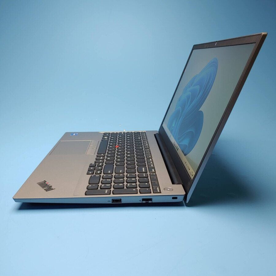 Купити ультрабук Lenovo ThinkPad E15 Gen 4 / 15.6