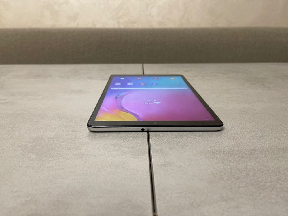 Купить планшет Samsung Galagy Tab A (SM-T510) / 10.1
