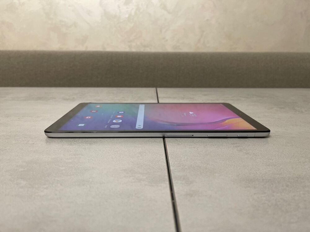 Купить планшет Samsung Galagy Tab A (SM-T510) / 10.1