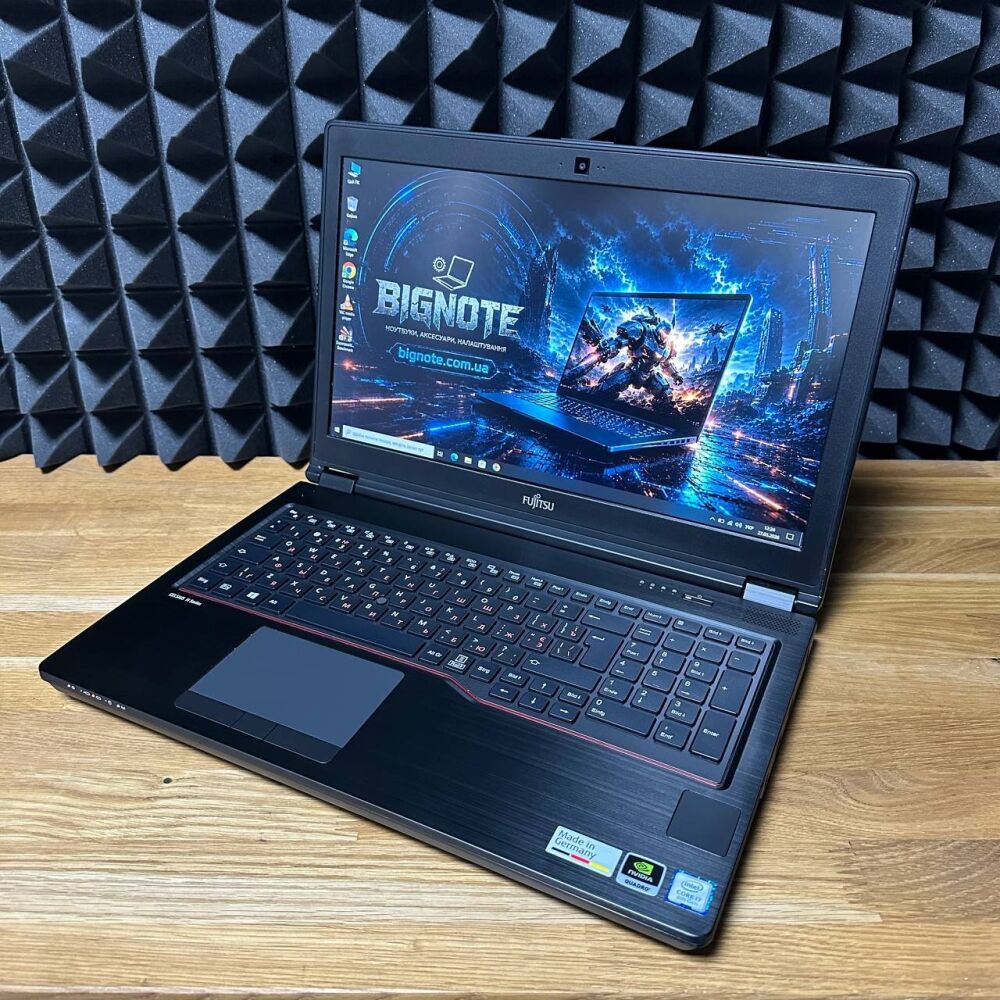 Купити мобільну робочу станцію Fujitsu Celsius H780 / 15.6