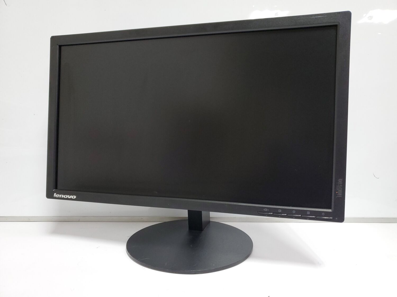 Monitor Lenovo ThinkVision T2224PD – 21.5 Pollici Full HD, Usato Ma Perfetto! - Foto 4