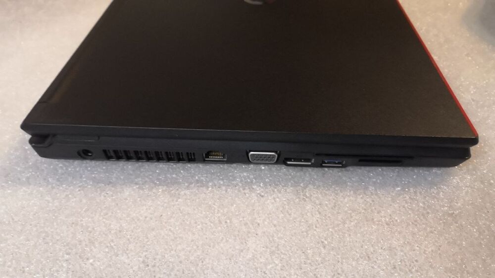 Купить ноутбук Fujitsu Lifebook E554 / 15.6'' (1920x1080) IPS Купить ноутбук Fujitsu Lifebook E554 / 15.6'' (1920x1080) IPS