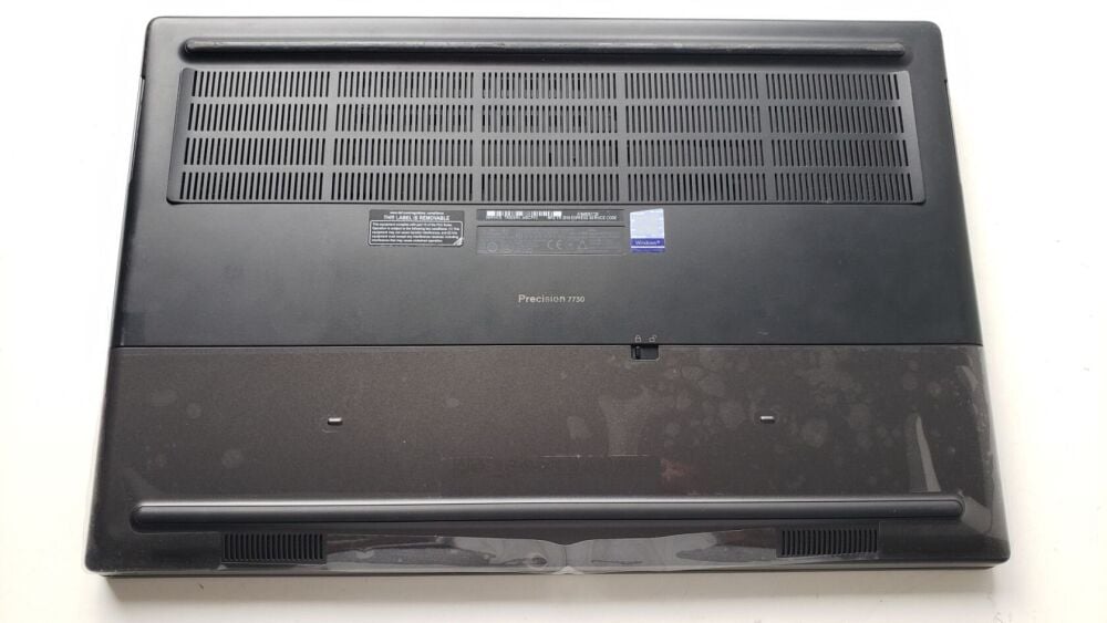 Купить мобильную рабочую станцию Dell Precision 7730 / 17.3