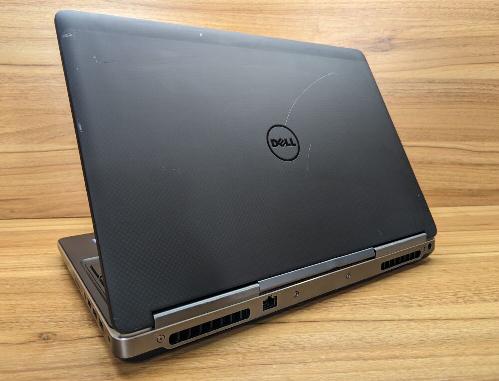 Купить игровой ноутбук Dell Precision 7520 / 15.6