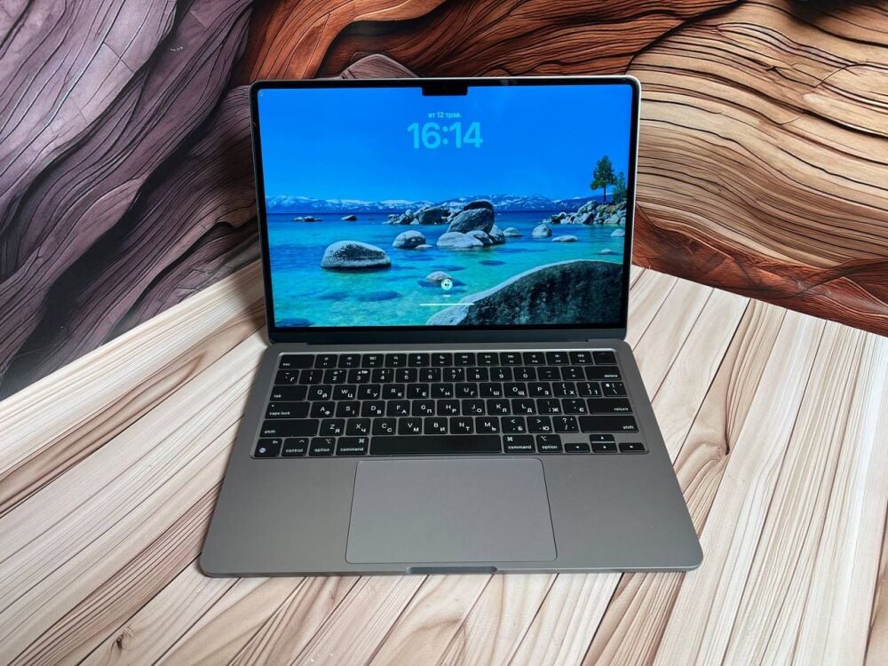 MacBookAir 2022 A2681 M2 16GB 500GB 10コア Купить ультрабук Apple MacBook Air 2022 A2681 / 13.6