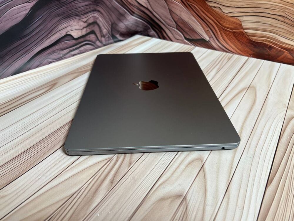 Купити ультрабук Apple MacBook Air 2022 A2681 / 13.6
