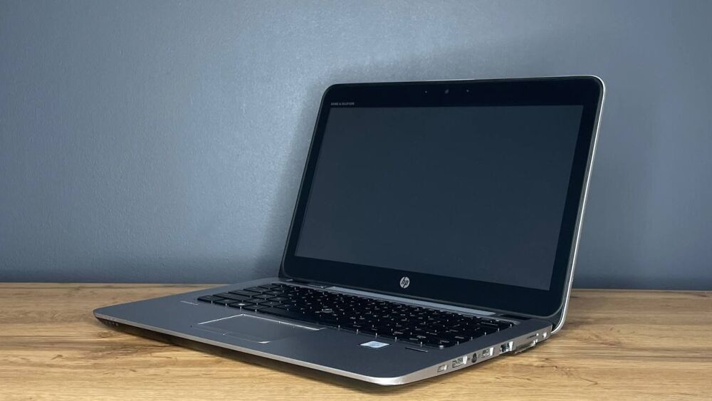 快速PC ノートパソコン HP 820G3 P259 日本HP『HP EliteBook 820 G3』レビュー 軽くて高性能なビジネス向け