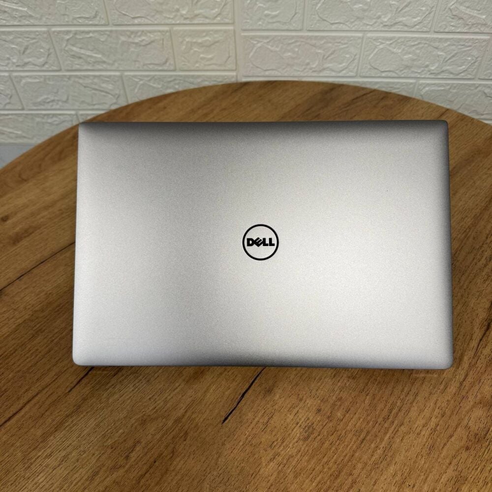 Купить игровой ноутбук Dell XPS 15 9560 / 15.6