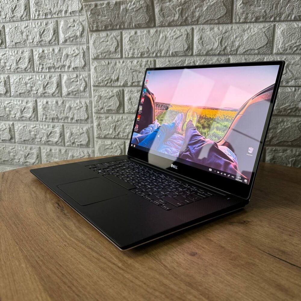 Купить мобильную рабочую станцию Dell Precision 5540 / 15.6
