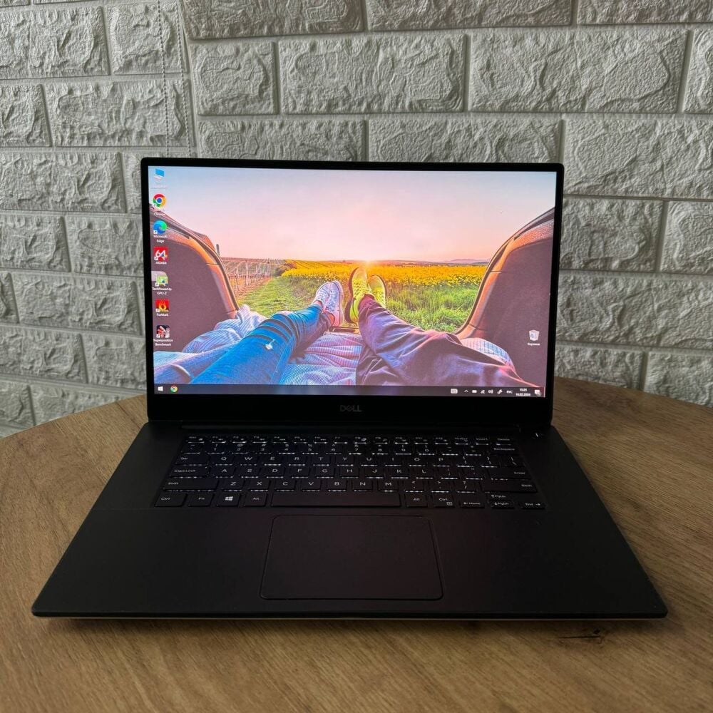 Купить мобильную рабочую станцию Dell Precision 5540 / 15.6