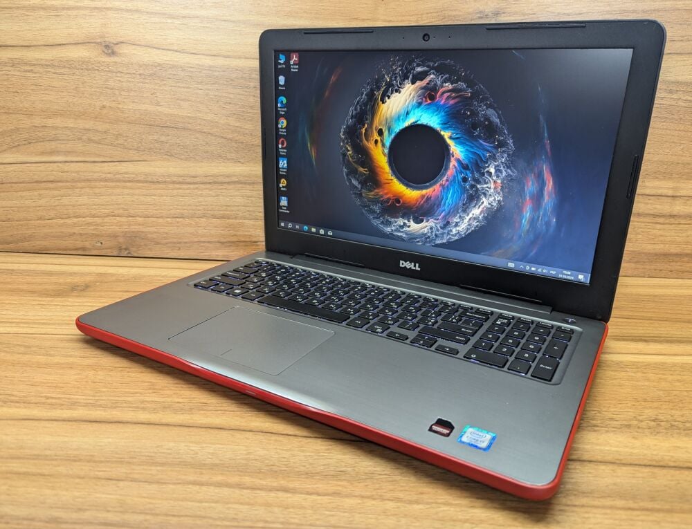 Купить ноутбук Dell Inspiron 5567 / 15.6