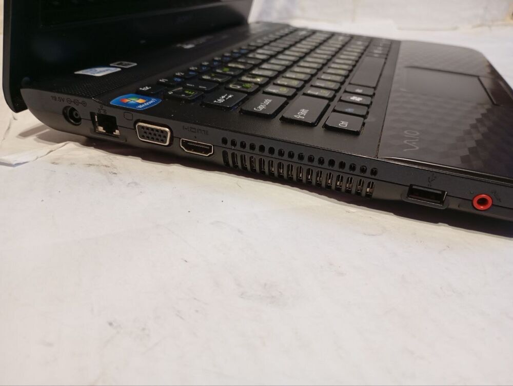 ☆VAIO VPCEG☆Win11☆Pentium B960☆8G☆SSD☆ Купить ноутбук Б-класс Sony Vaio PCG-61A11L / 14