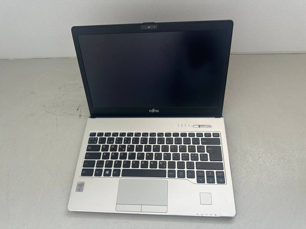 Купить ультрабук Б-класс Fujitsu LifeBook S935 / 13.3
