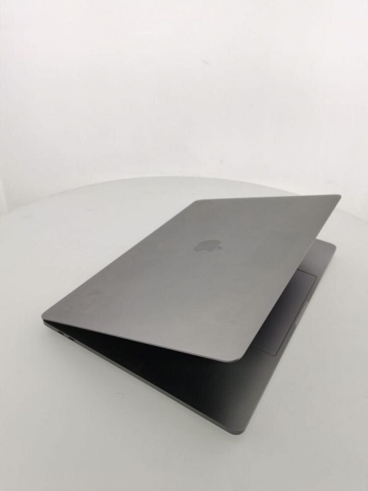 Купить ноутбук Apple MacBook Pro A1990 (2018 year) / 15.4