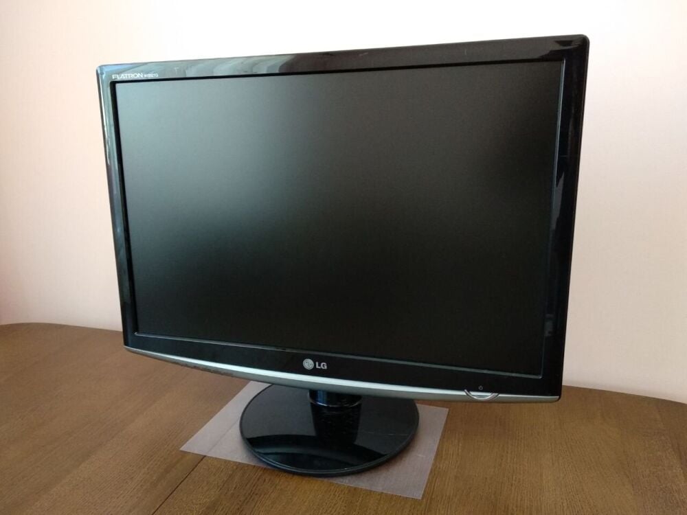 Купить Монитор Б-класс LG Flatron W2252TQ / 22