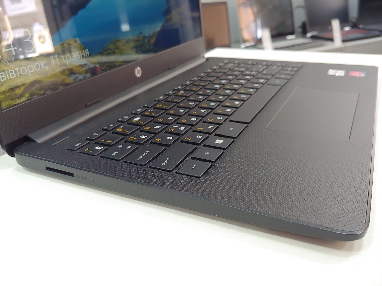 Купить ноутбук HP Laptop 14fq0013dx 14" на базе AMD Athlon Silver