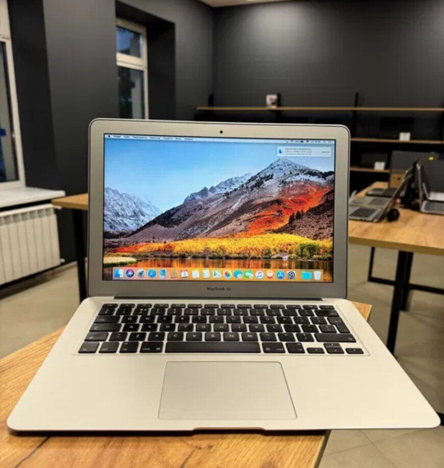Купить ультрабук Apple MacBook Air A1369 / 13.3