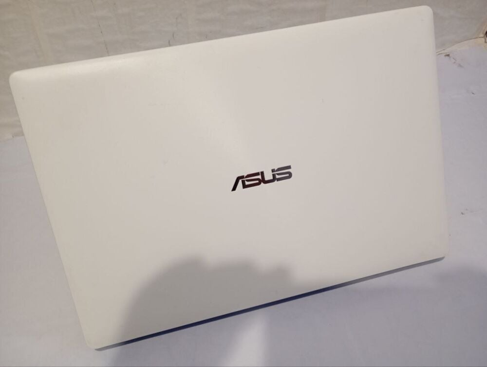 ASUS ノートPC X553M Купить Ноутбук Asus X553M Intel Celeron N2830 4Gb RAM 320Gb HDD