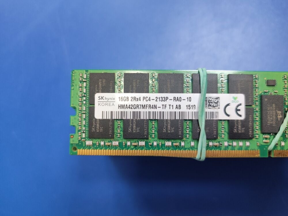 Купить Серверная оперативная память Hynix / 16 GB / 2Rx4 PC4-2133P
