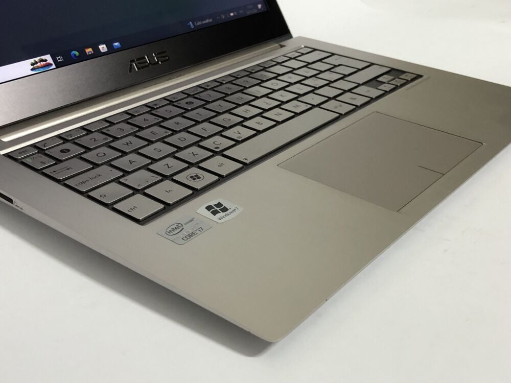Купить ультрабук Asus ZenBook UX31E / 13.3'' (1600x900) TN / Intel