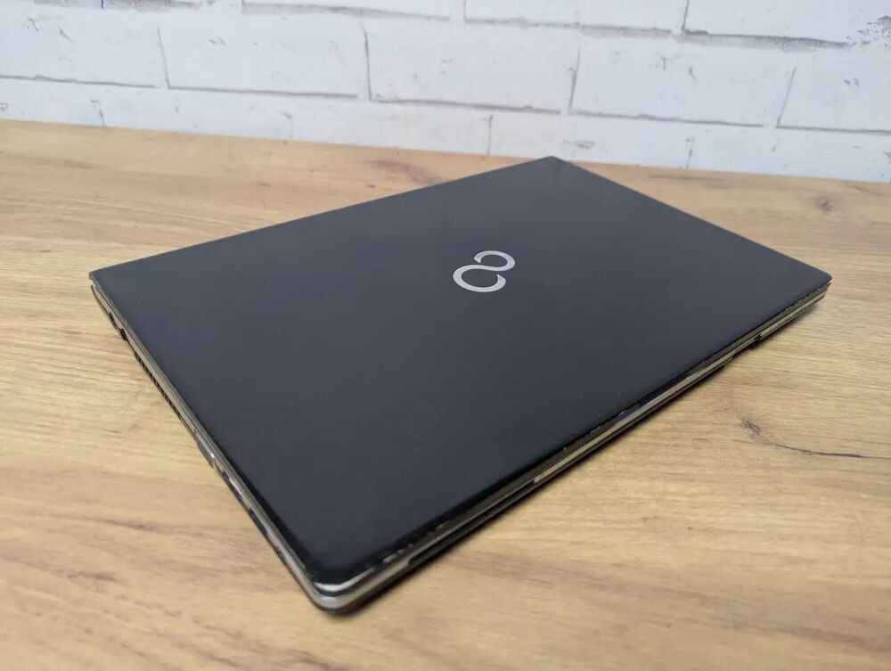Купить ультрабук Б-класс Fujitsu LifeBook S937 / 13.3