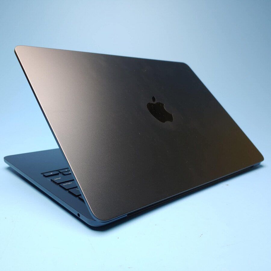 Купить ультрабук Apple MacBook Air 2022 A2681 / 13.6