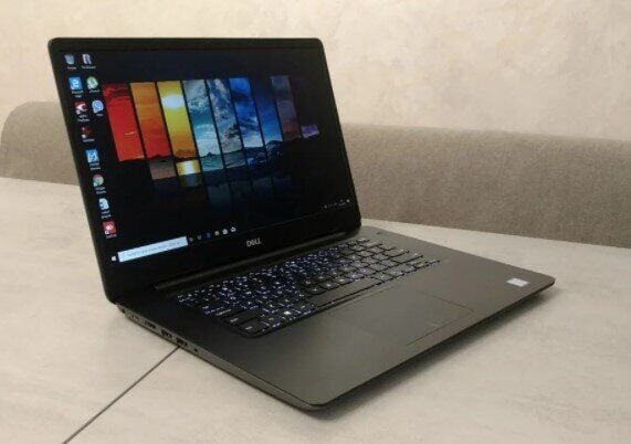 Dell Vostro 5581 / 15.6