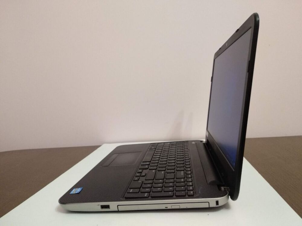 ♫DELL Vortro2521 SSD搭載 256GB♫ Купити Ноутбук Б-клас Dell Vostro 2521 / 15.6