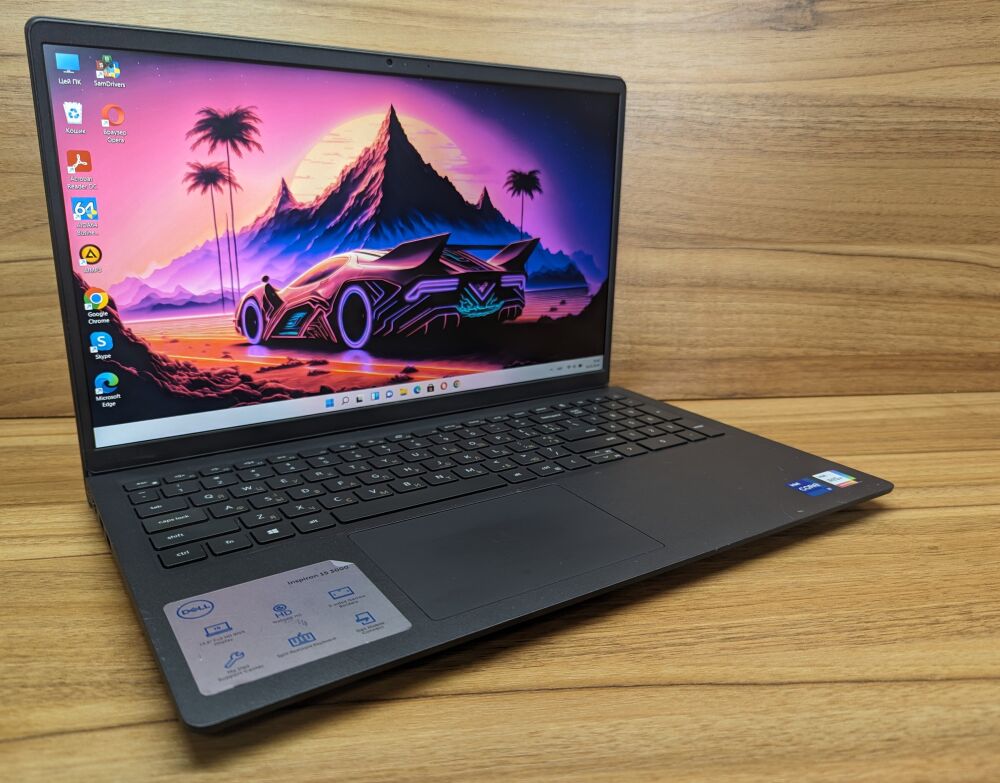 Купить ноутбук Dell Inspiron 15 3511 / 15.6