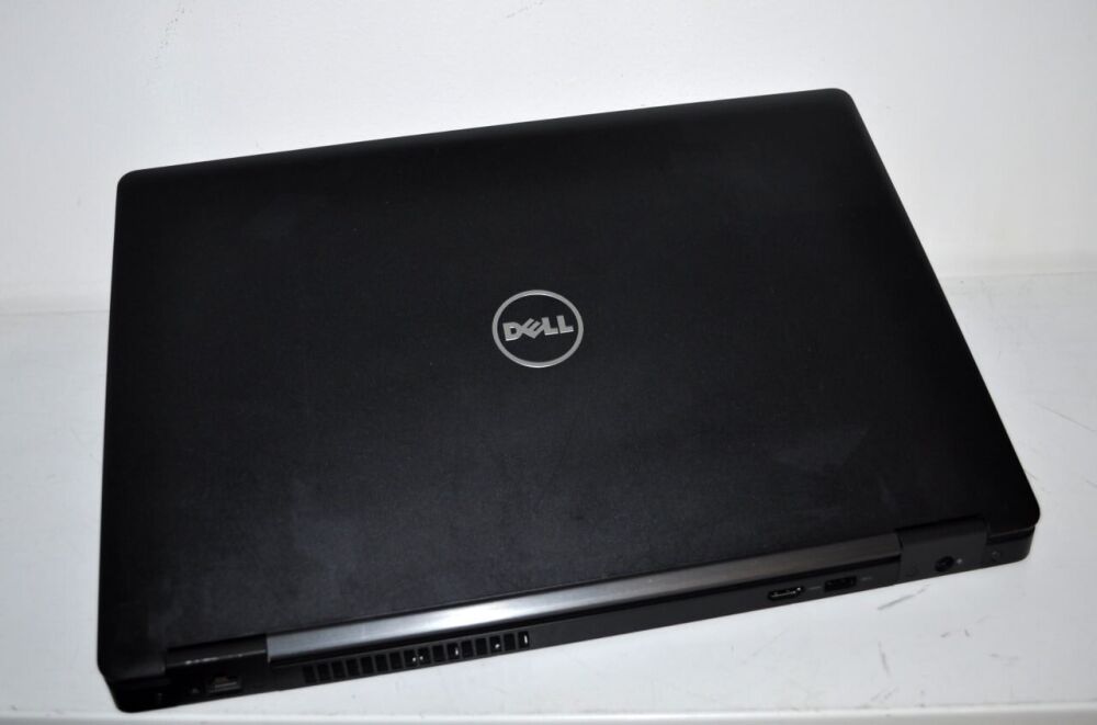 Купить ноутбук Dell Latitude 5580 / 15.6