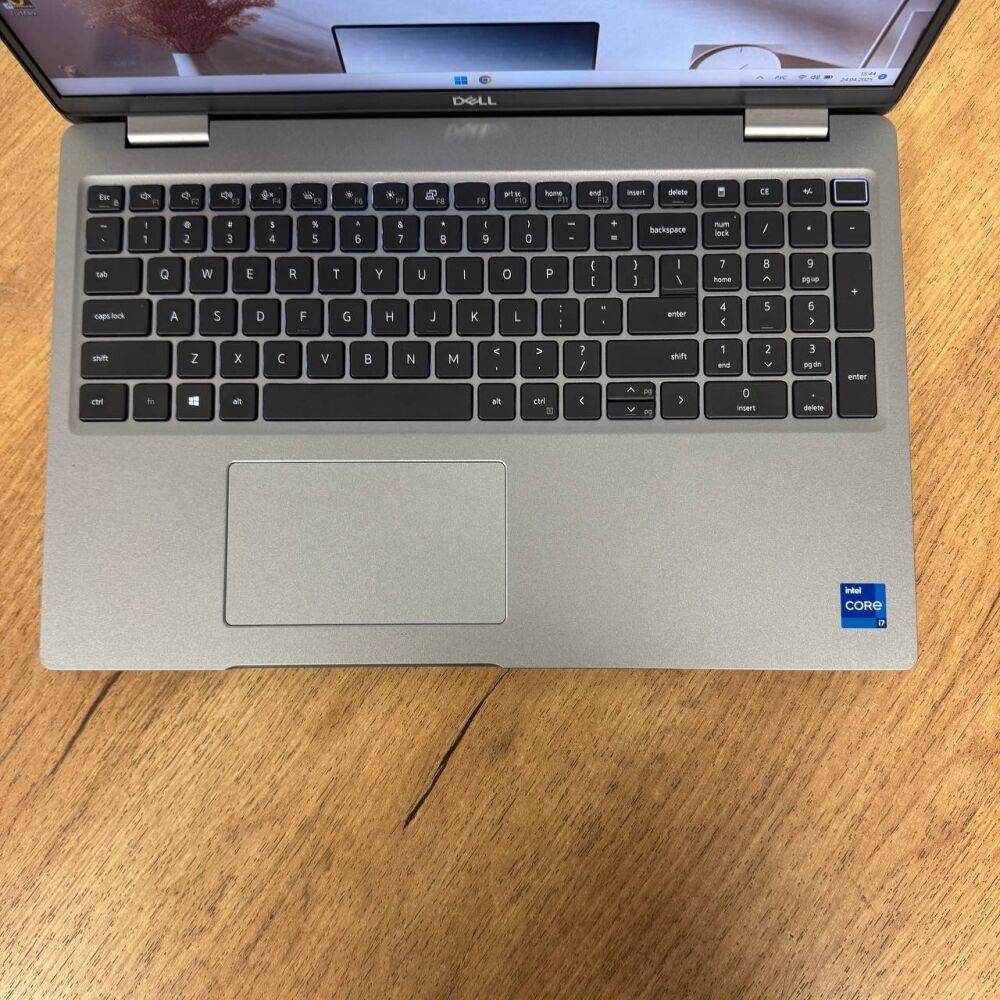 Купить ультрабук Б-класс Dell Latitude 5520 / 15.6