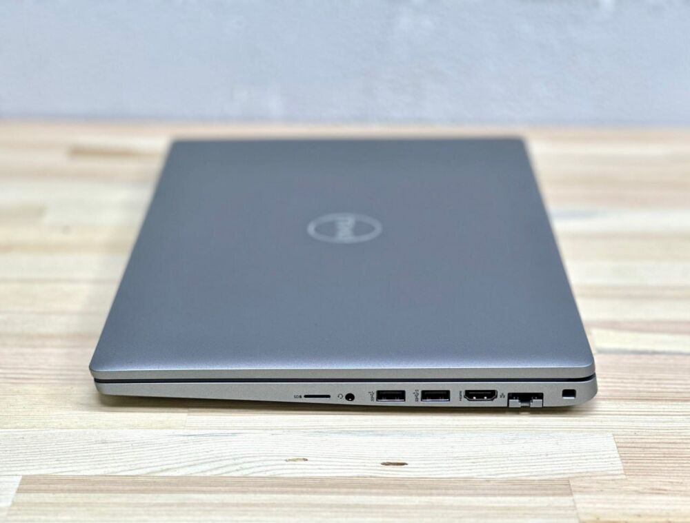 Купить ультрабук Dell Latitude 5530 / 15.6