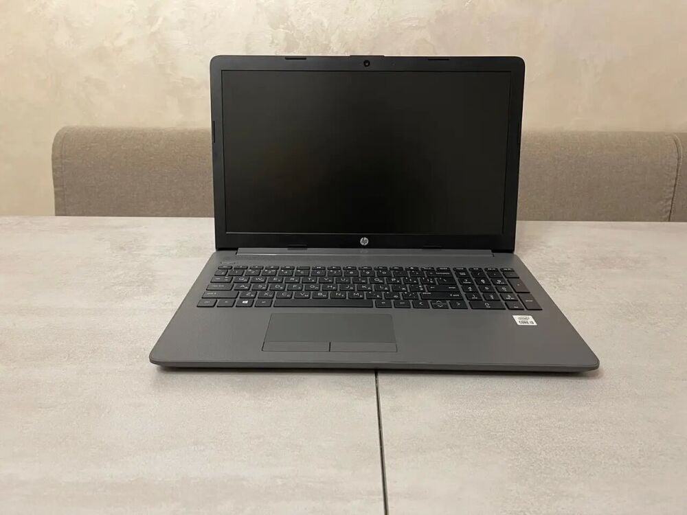 Купить Ноутбук HP 250 G7 / 15.6