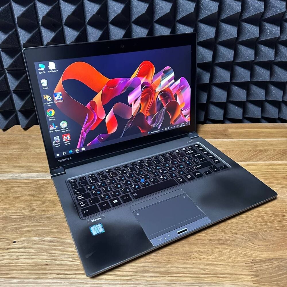 TOSHIBAのパソコン Купить ноутбук Б-класс Toshiba Tecra Z40T-C / 14