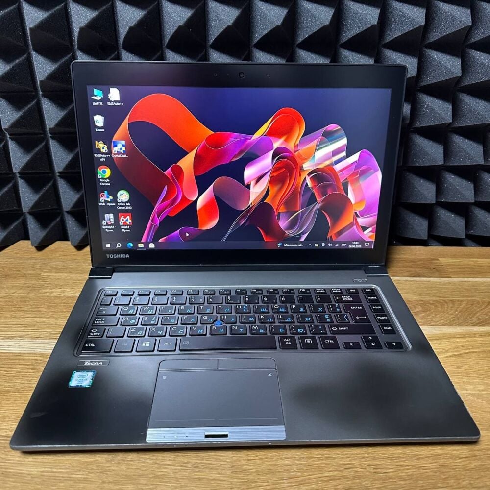 TOSHIBAのパソコン Купить ноутбук Б-класс Toshiba Tecra Z40T-C / 14