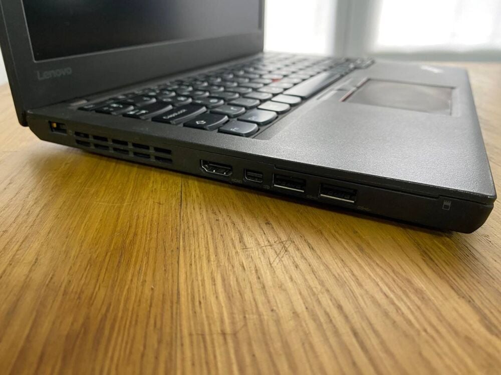 Купить нетбук Lenovo ThinkPad X260 / 12.5