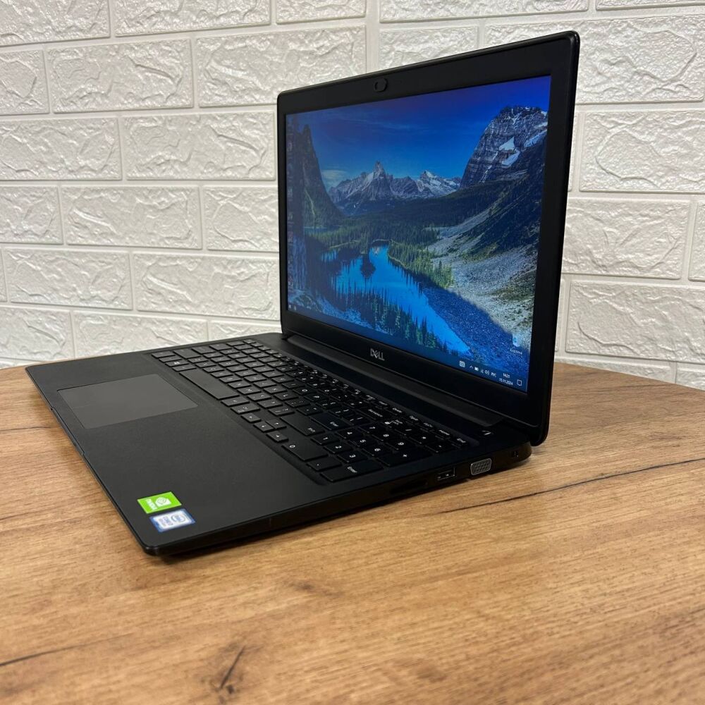 DELL ノート15.6インチ　Core i7-8550 Купить ноутбук Б-класс Dell Latitude 3500 / 15.6