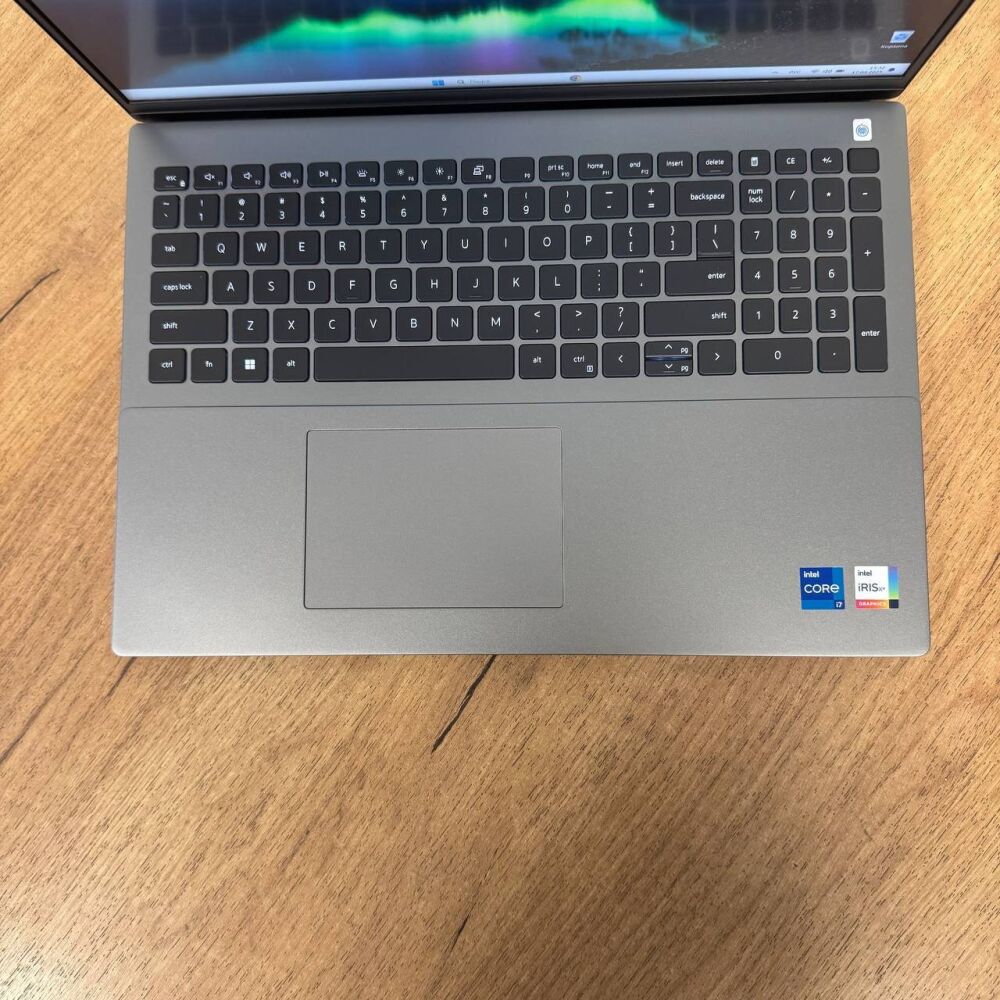 Купить ультрабук Б-класс Dell Vostro 5630 / 16