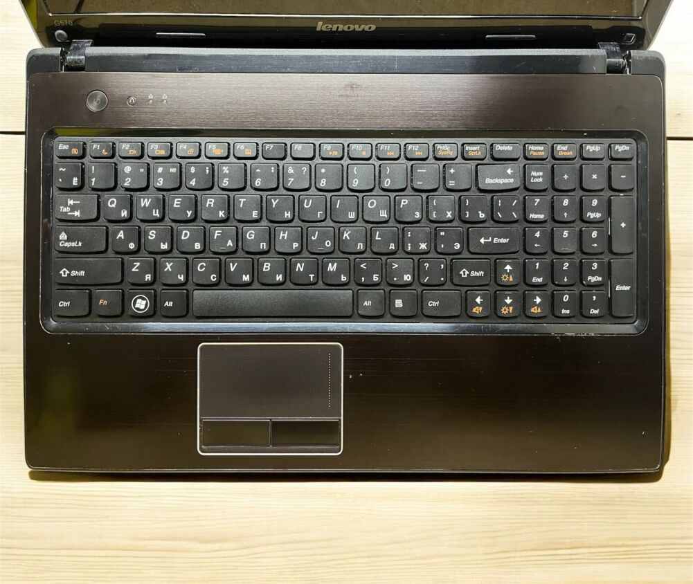 Купить ноутбук Lenovo G570 / 15.6